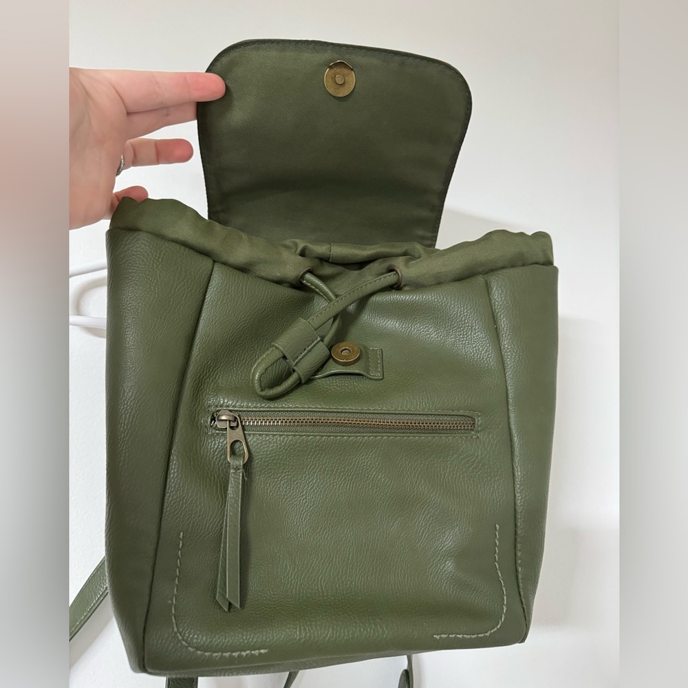UNIVERSAL THREAD GOODS CO green backpack - image 3